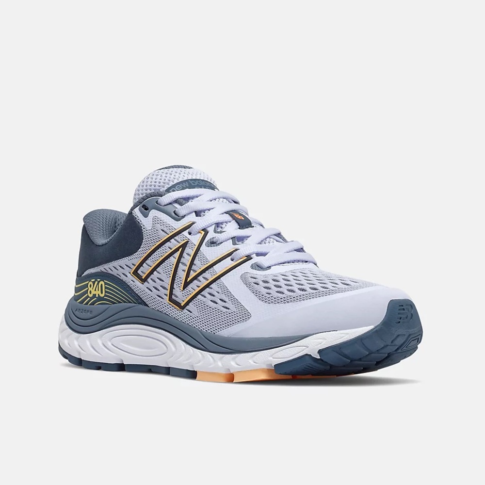 New Balance 840